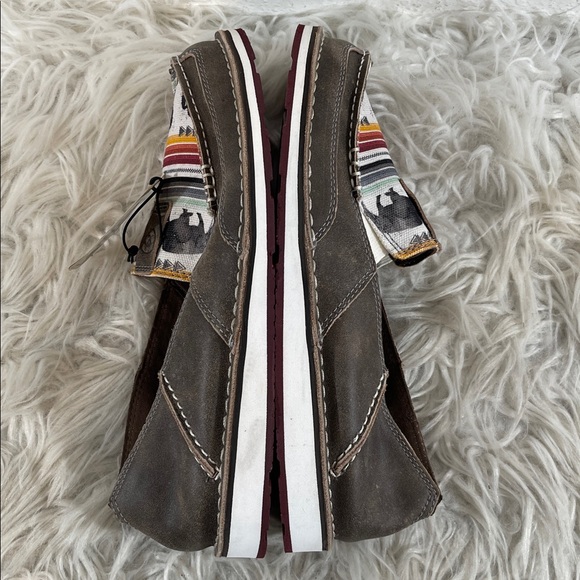 ARIAT BUFFALO PRINT CASUAL VAMP CRUISER SHOES SLIP ON- MOC TOE Size 8 NEW - Picture 9 of 12